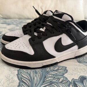 Nike Panda Dunks Low-Top Sneakers